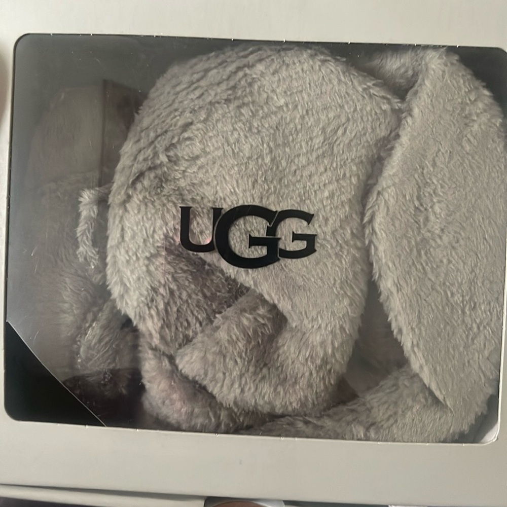NEWBORN UGGS